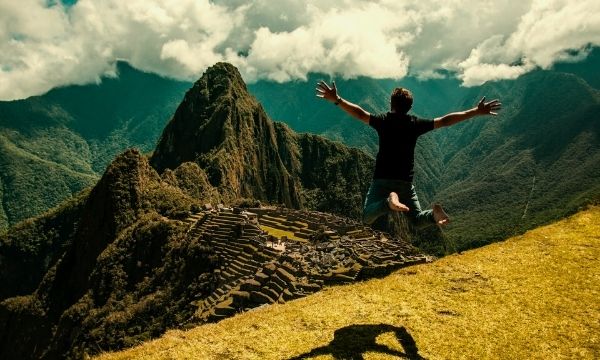 Machupicchu one of the seven wonders of the world - cheaps tour and treks prices in Cusco - Peru Bucket List - Tour agency