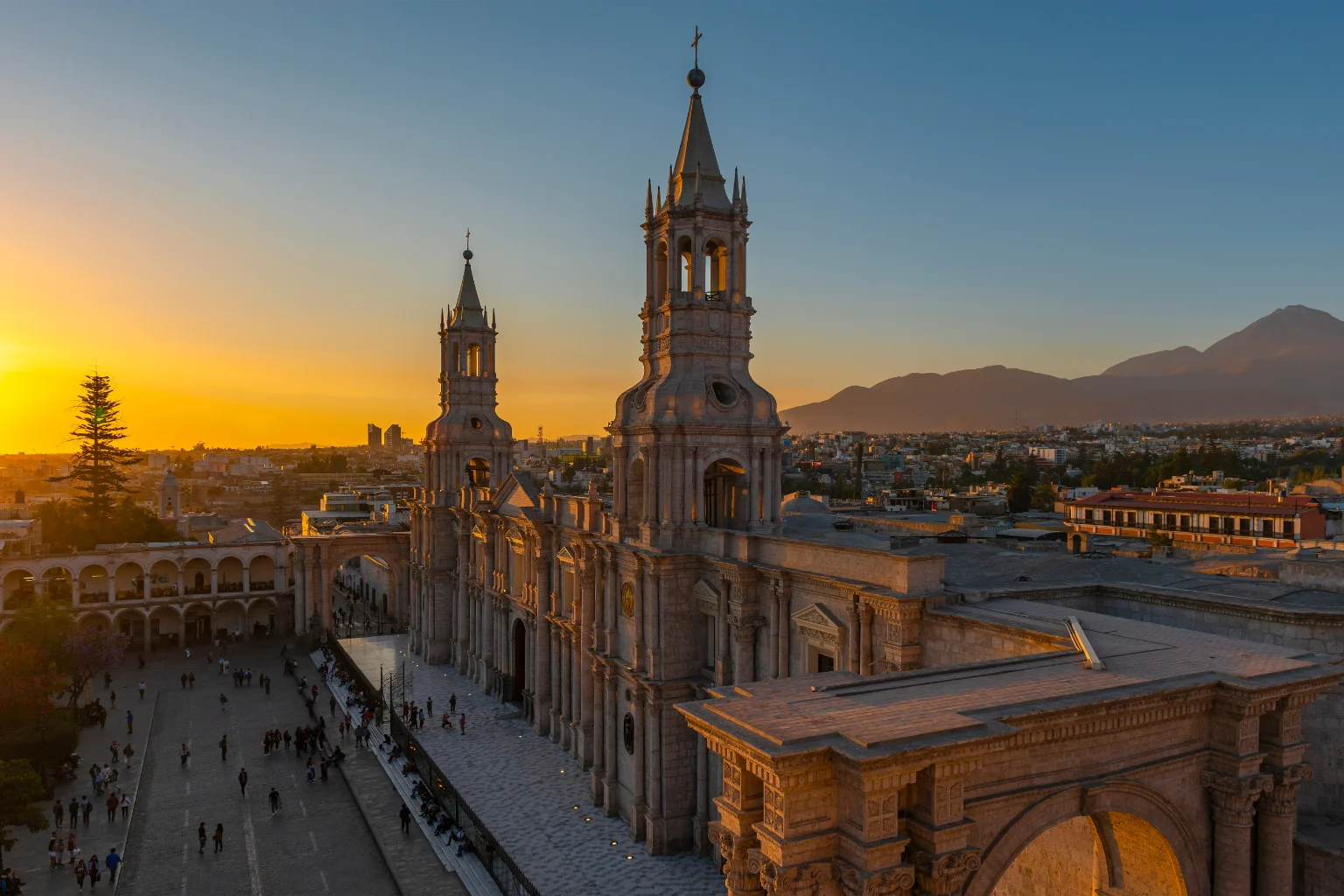 Arequipa Peru Destination - Wayki Bus Door to Door Service