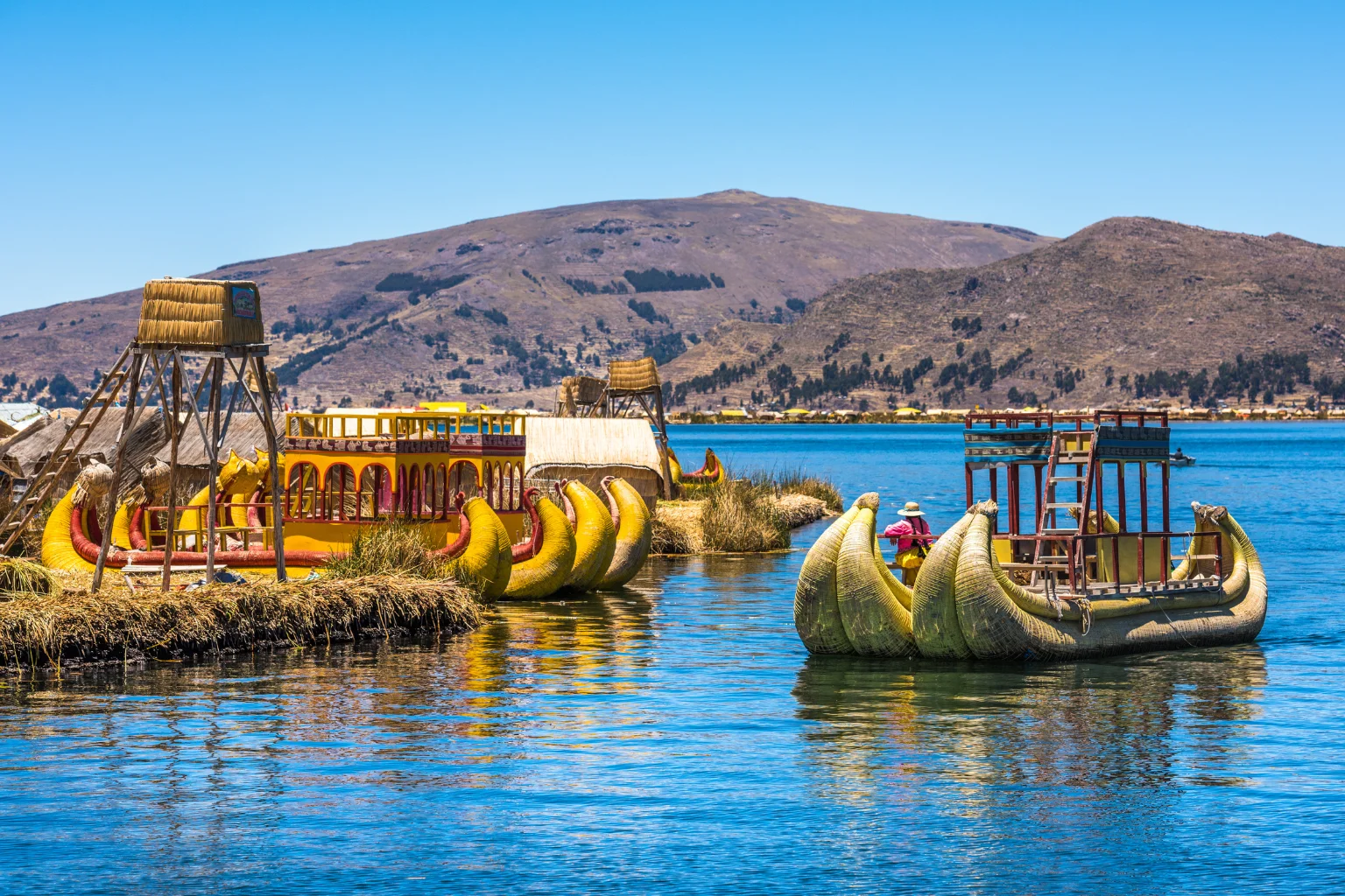 Lake Titicaca Peru Destination - Wayki Bus Door to Door Service